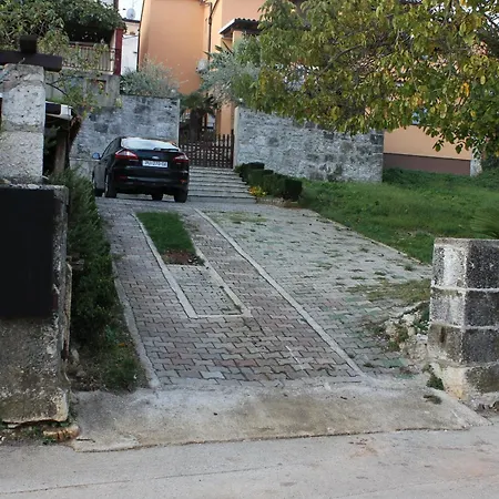 With A Parking Space Funtana, Porec - 7414 Funtana